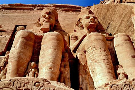 Abu Simbel Tempel, en gigantisk hyllning till Faraoner och gudar!